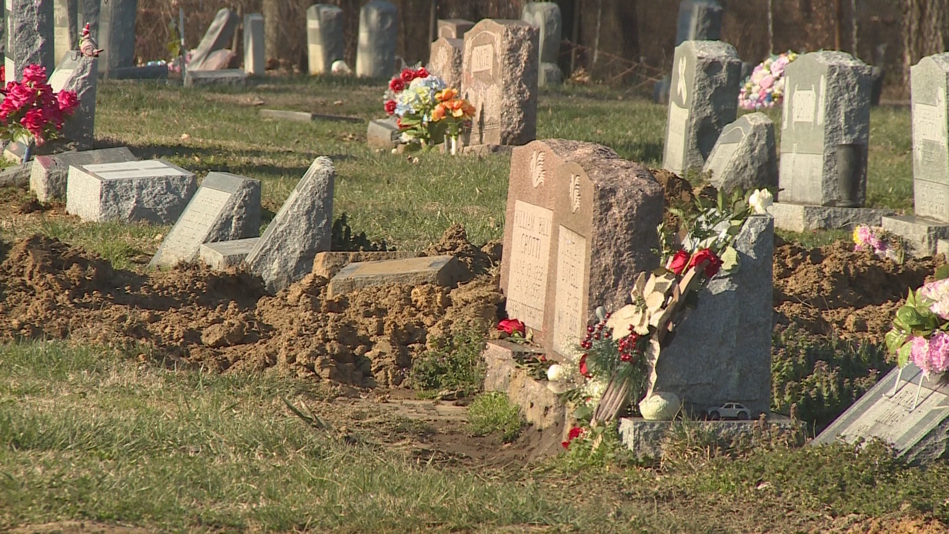 Family Members Outraged After Graves Desecrated | Whas11.com